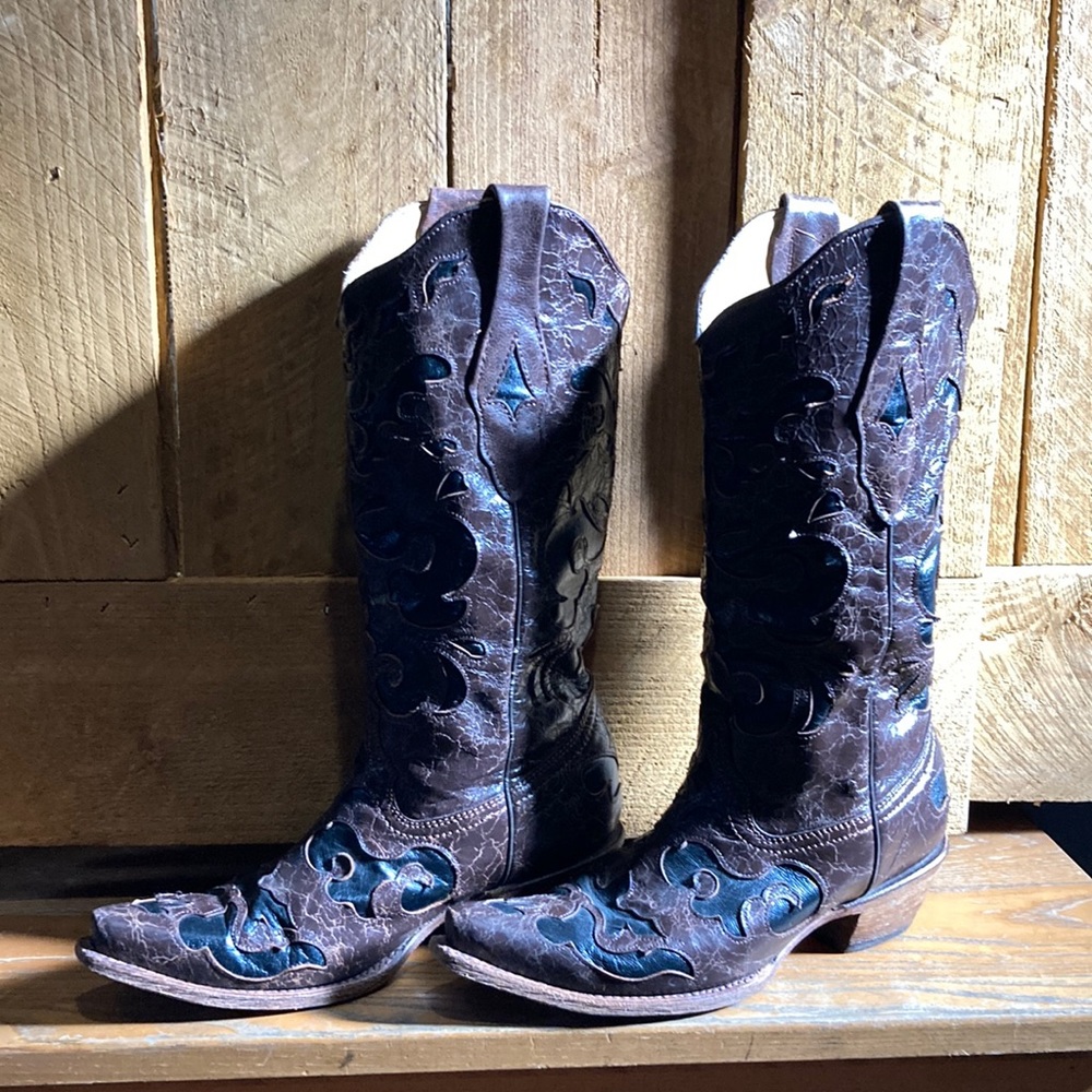 Corral Vintage Cowgirl Boots - Size 7 M Make Offer